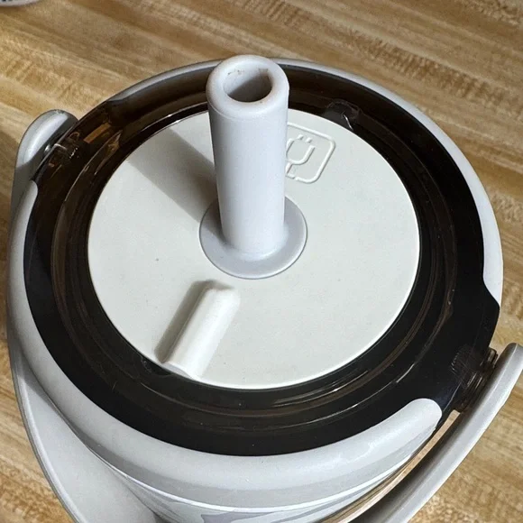 BrüMate Resa Zebra Patterned Insulated Tumbler with Handle - Picture 2 of 6